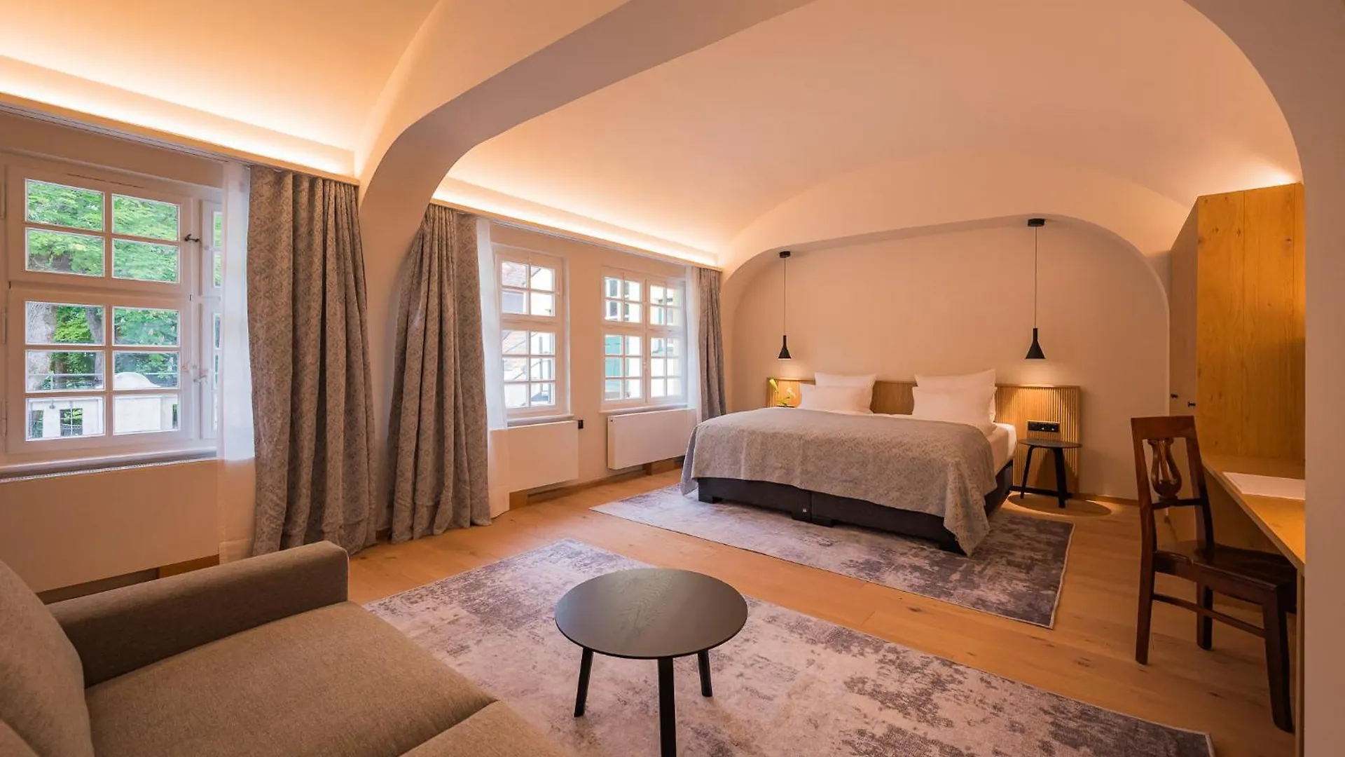 Augustiner Gutshof Menterschwaige Hotel München
