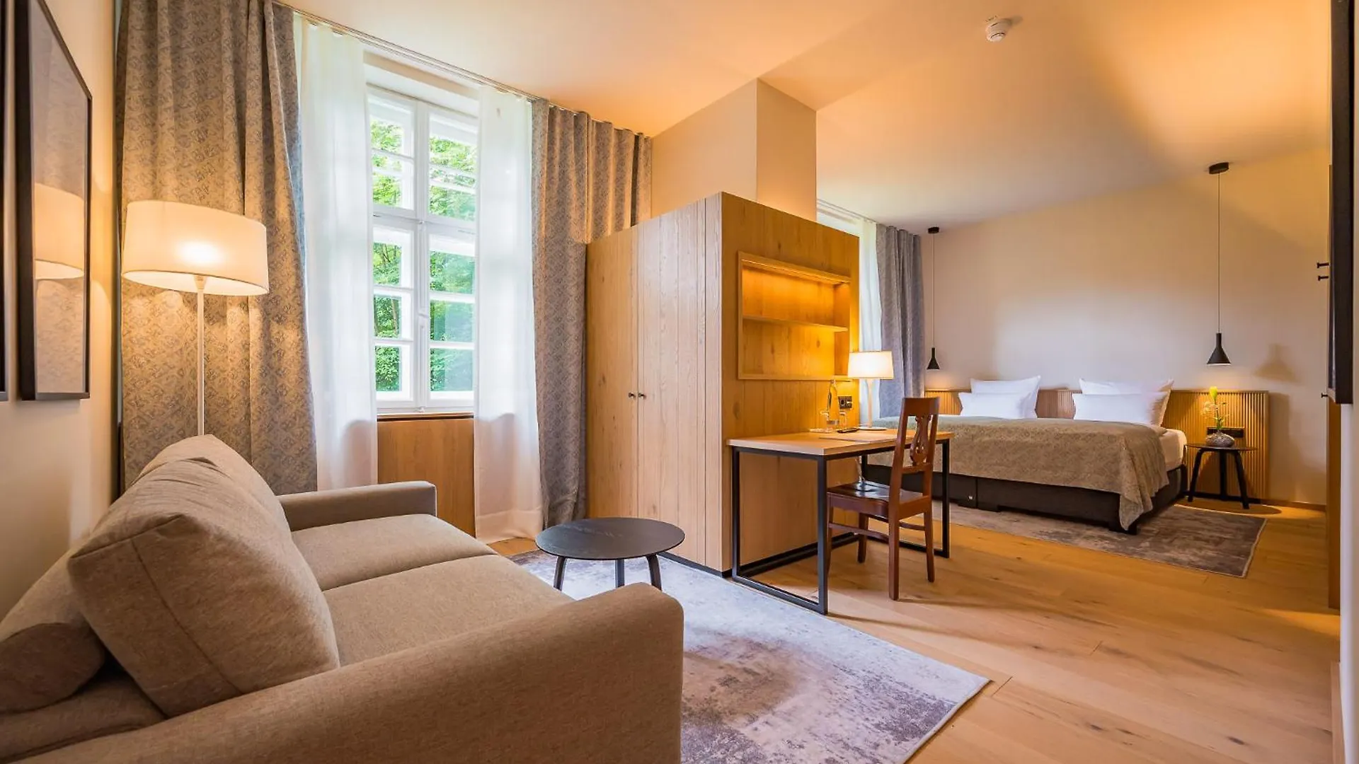 Augustiner Gutshof Menterschwaige Hotel München