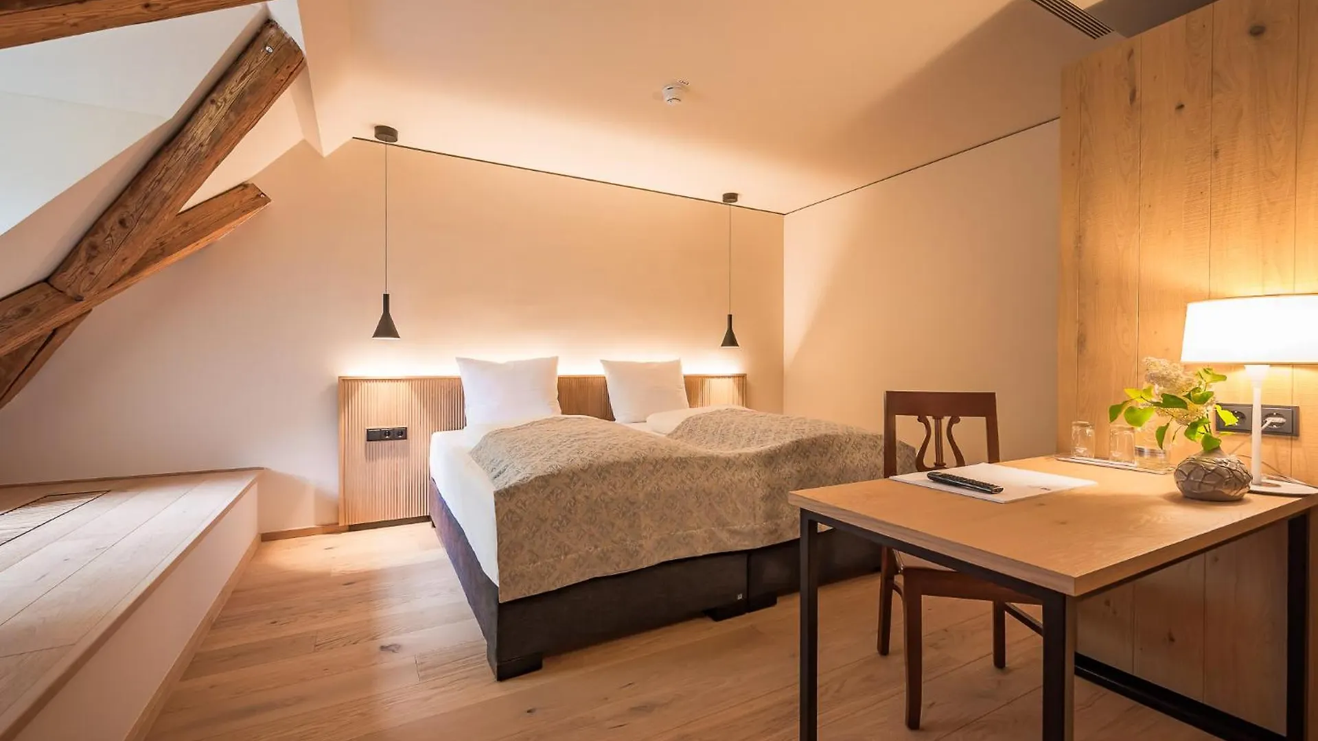 Augustiner Gutshof Menterschwaige Hotel München