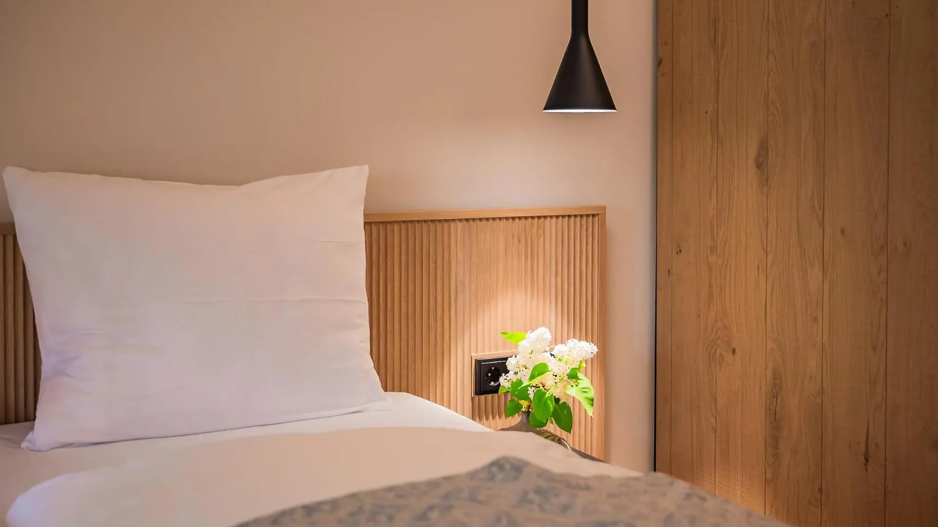 Hotel Augustiner Gutshof Menterschwaige Monachium 0*,