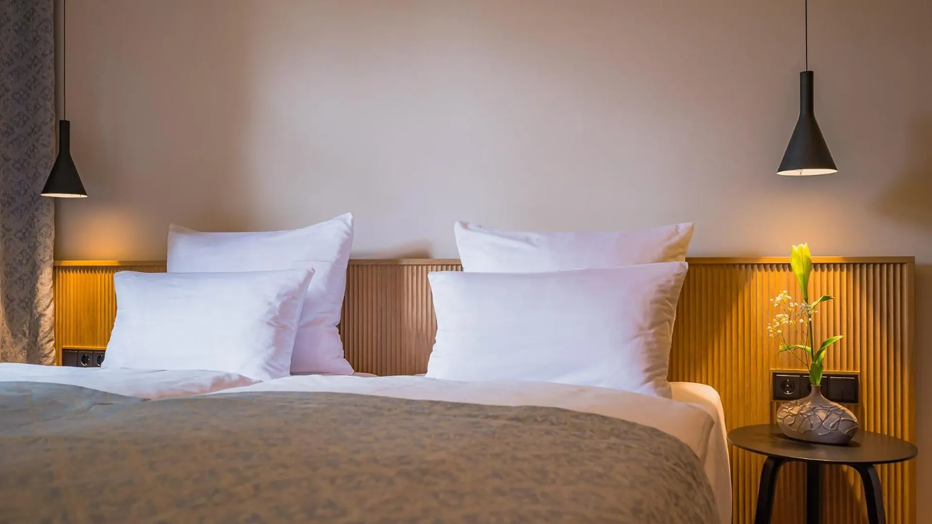 Hotel Augustiner Gutshof Menterschwaige Monachium 0*,  Niemcy