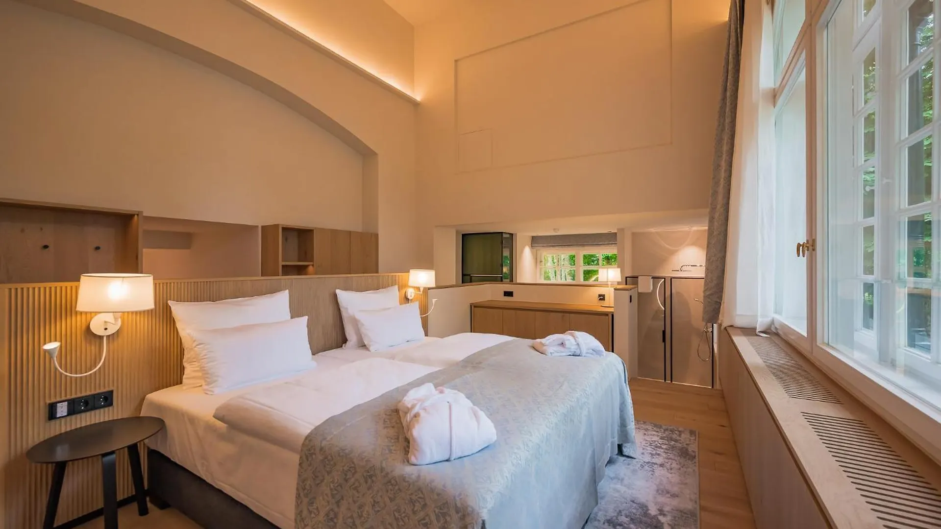 Hotel Augustiner Gutshof Menterschwaige Monachium 0*,