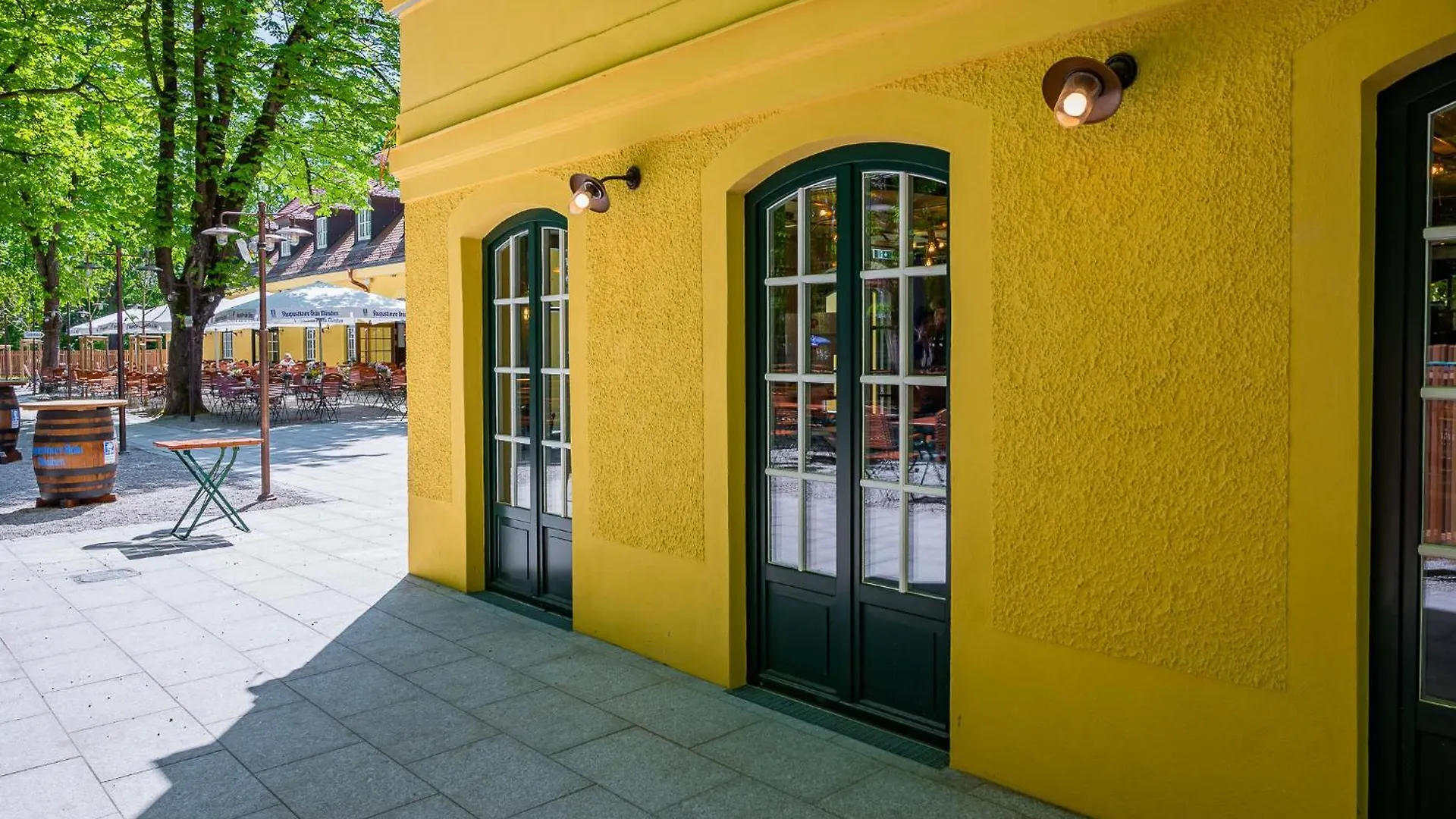 Augustiner Gutshof Menterschwaige Hotel Munich